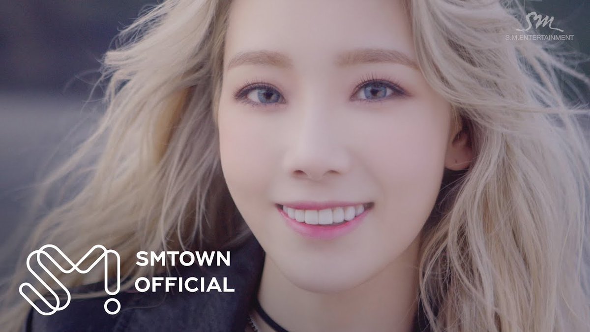 เพลง I ควรค่าแก่การแมสทุกไตรมาสจริงๆ เป็นเพลงโซโล่เดบิวต์ที่ดีที่สุด(สำหรับฉัน) ปีนี้ 11 ขวบแล้ว แต่ไม่รู้สึกว่านานเลย ฟังทีไรก็รู้สึกเหมือนได้รับการเยียวยา ยิ่งตอนอินโทรขึ้นคือเหมือนเพลงพาย้อนกลับไปตอนที่ได้ฟังครั้งแรกตลอดเลย มันท่วมท้นตื้นตันมากจริงๆ🥹💜