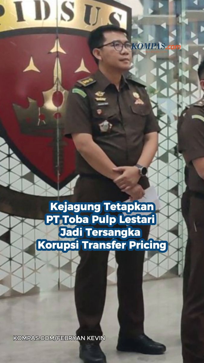 Baca selengkapnya: PT Toba Pulp Lestari (TPL) ditetapkan sebagai tersangka oleh Kejaksaan Agung terkait dugaan korupsi transfer pricing dan under-invoicing dalam ekspor bubur kertas. ~MS #Kejagung #TobaPulpLestari #newsplay