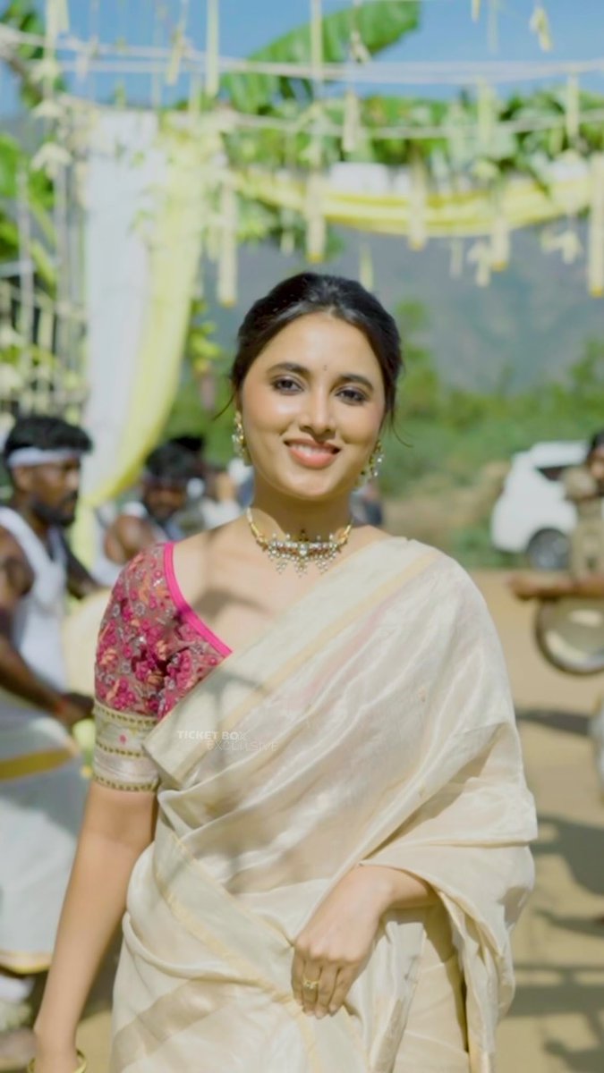 Priyanka Mohan at the Manjanathi Movie Pooja Ceremony 🤍💖 #Priyanka #PriyankaMohan