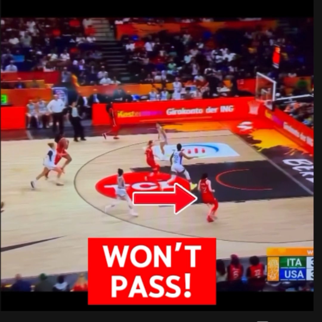 After PLAYER OF THE GAME… TEAM USA REFUSES TO PASS CAITLIN CLARK THE BALL?! 😳🏀 #CaitlinClark #TeamUSA #FIBA #WomensBasketball #Basketball #WNBA #Clark #USA