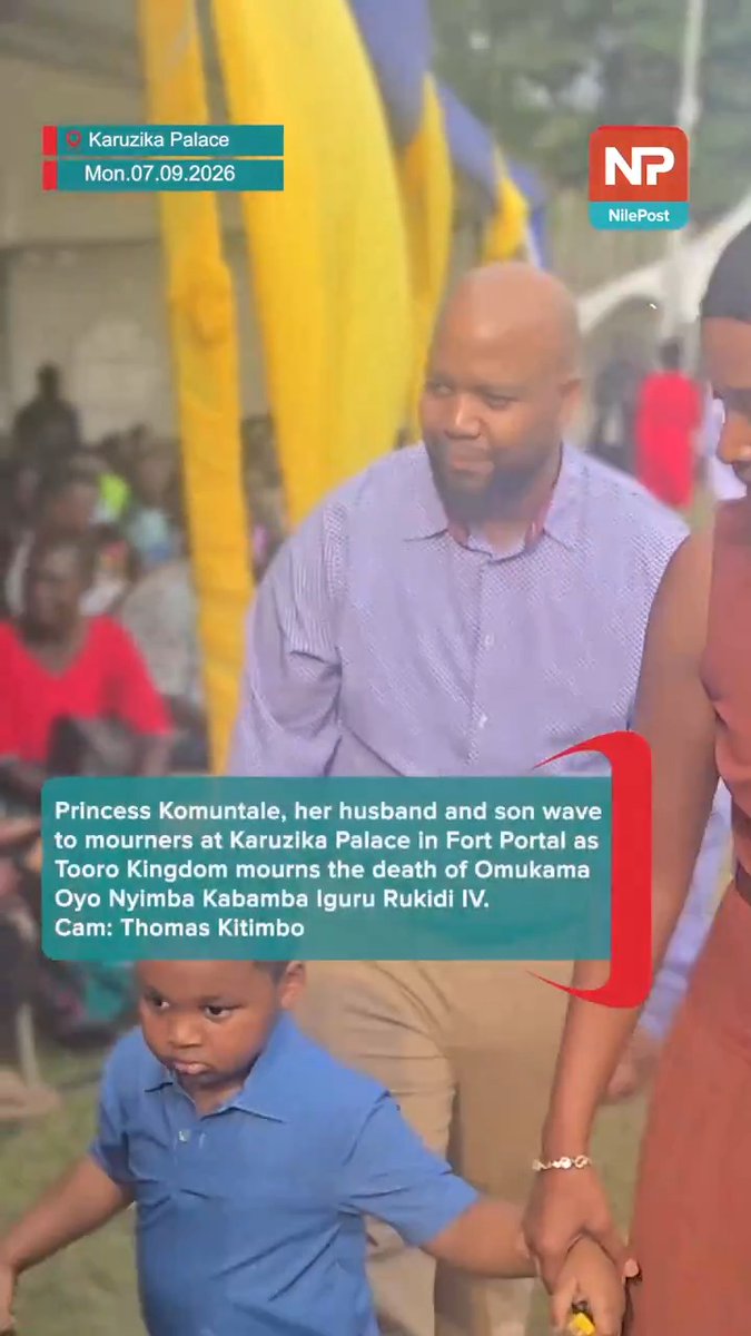 Princess Komuntale, her husband and son wave to mourners at Karuzika Palace in Fort Portal as the Tooro Kingdom mourns the death of Omukama Oyo Nyimba Kabamba Iguru Rukidi IV. #NilePostNews #TooroMourns