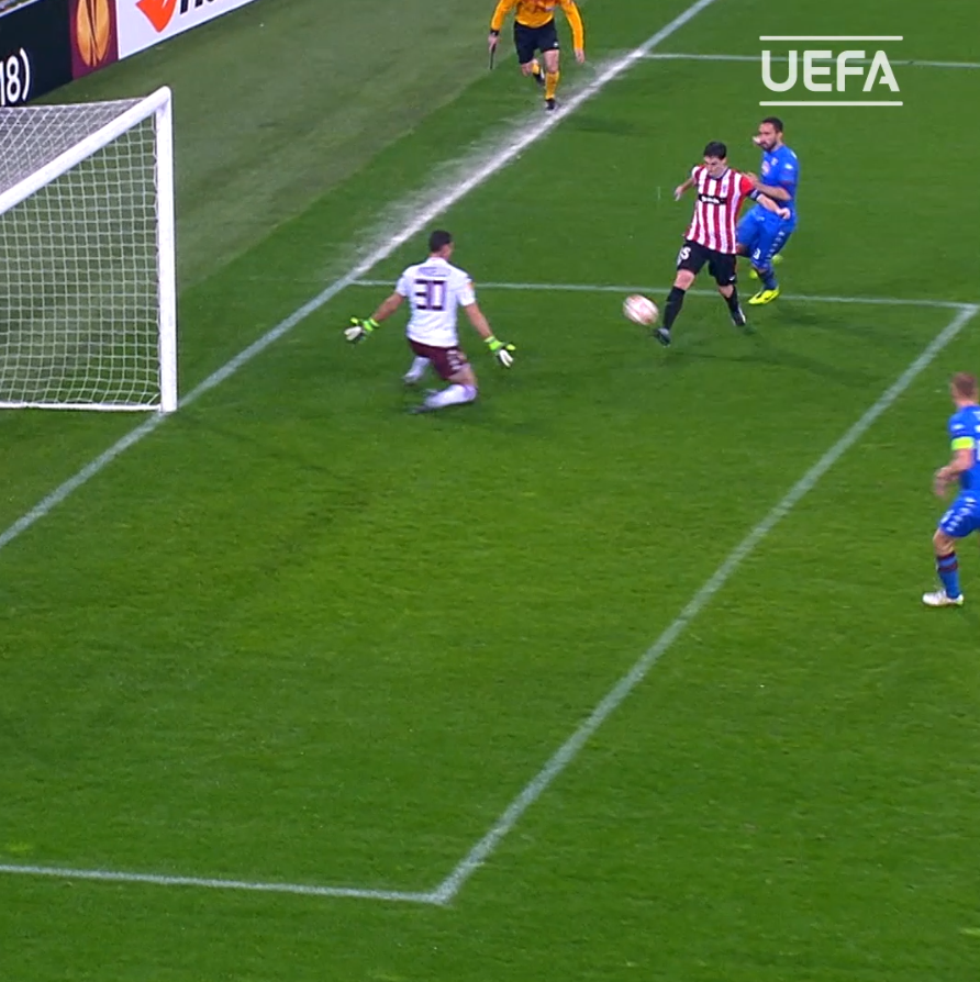 🤩✨ This is Liverpool manager Andoni Iraola scoring for Athletic Club in the Europa League back in 2015. 🇪🇸