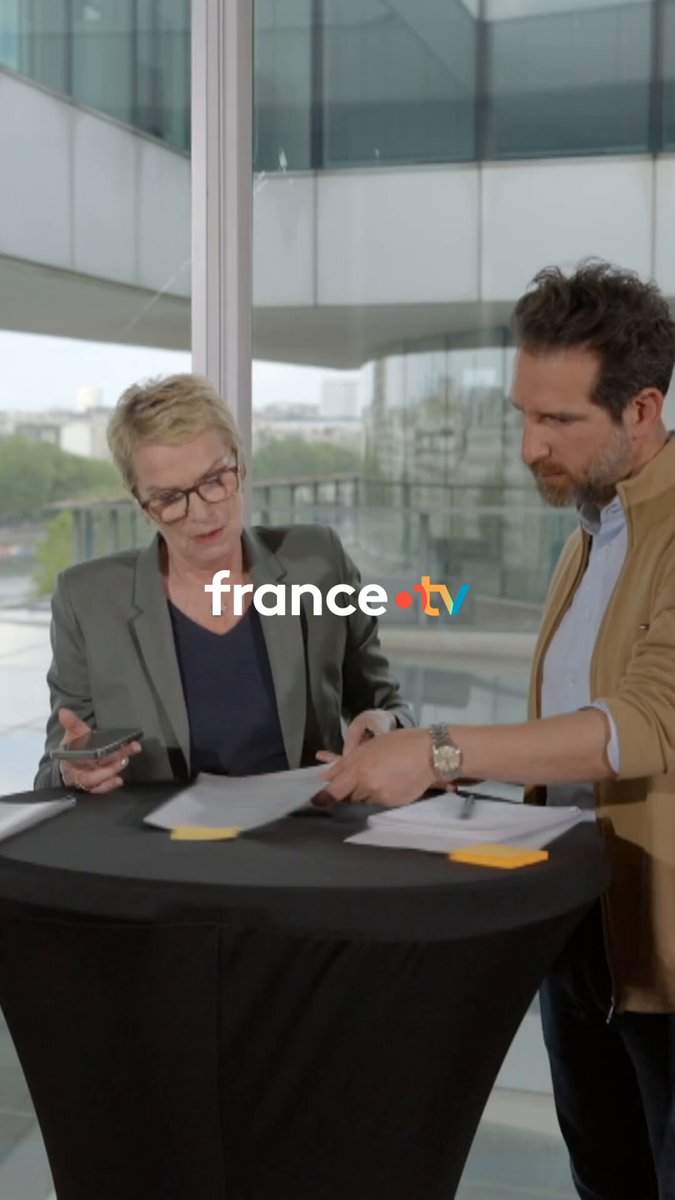 Cyberattaques qui se multiplient, données volées, arnaques sur mesure… Qui exploite nos informations personnelles ? Des hackers aux réseaux criminels, découvrez les coulisses d’une économie de l’ombre qui profite de nos données. 🎥 Une enquête inédite de François Cardona, présentée par Elise Lucet . 👉 Jeudi 10 septembre, à 21h10 sur France tv et #France2.
