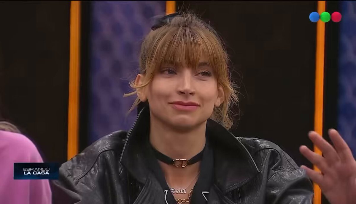 La protagonista de #GranHermano es fan de Emilia y en su momento eligió "Cielo en la mente" porque la letra la representa un montón. Merece ser la campeona ☀️ SOL AL 9009