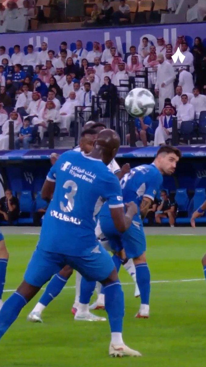 🚨Al Hilal spent €193 million on signings this summer, including Gabriel Martinelli, Crysencio Summerville and Ollie Watkins They’re currently losing 0-2 to Neom SC