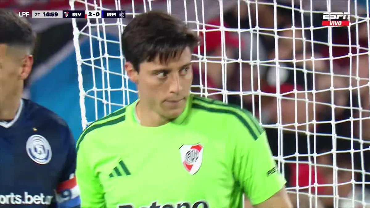Scaloni llevó a "Geronimo Rulli" al mundial antes que este animal, Santiago Beltran es literalmente el sucesor del Dibu Martinez.