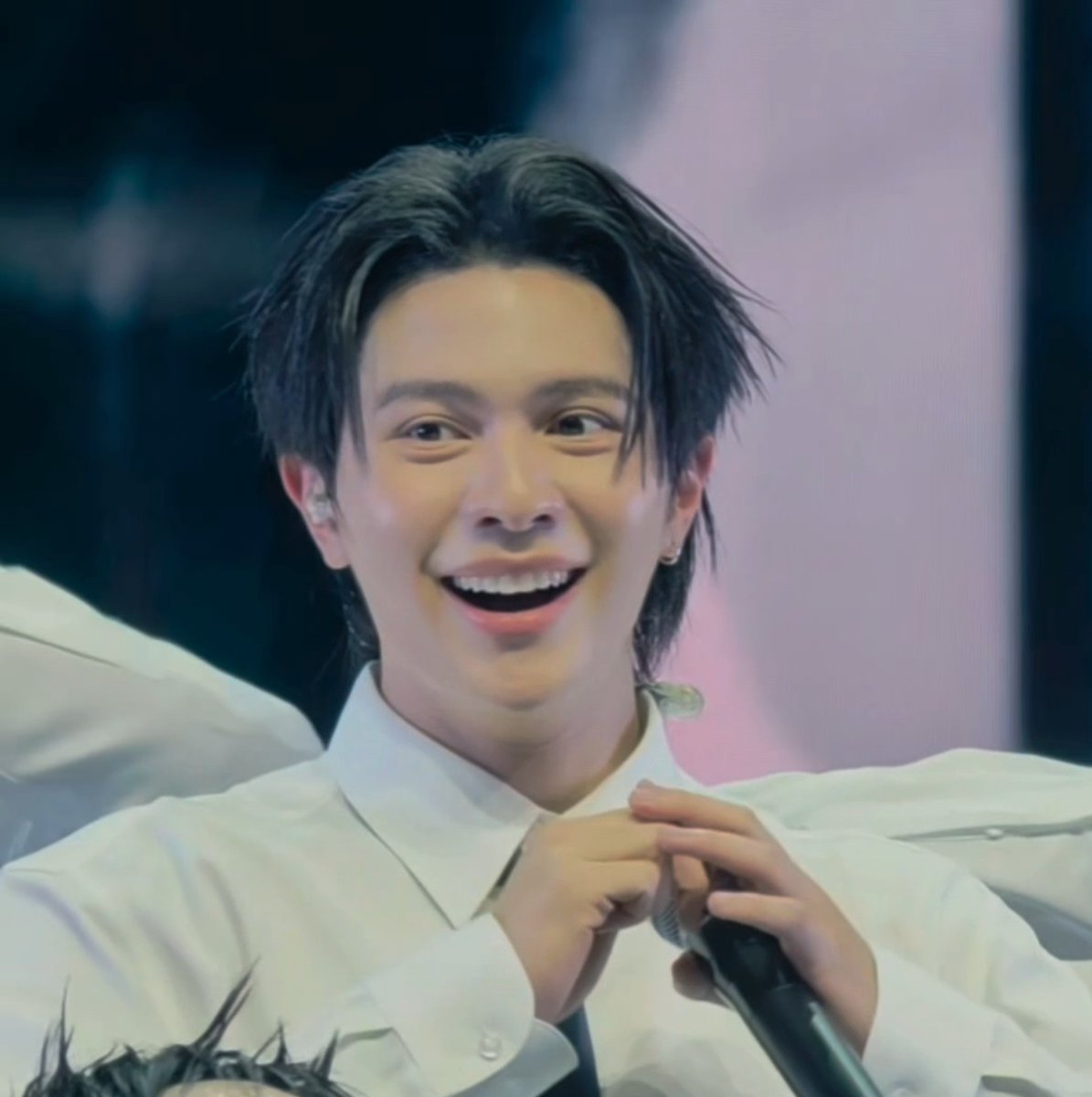 Watch this puppy video if you wanna smile today. 🥹🥹 #LYKNDuskAndDawnxSingapore #williamjkp #วิลเลี่ยมจักรภัทร