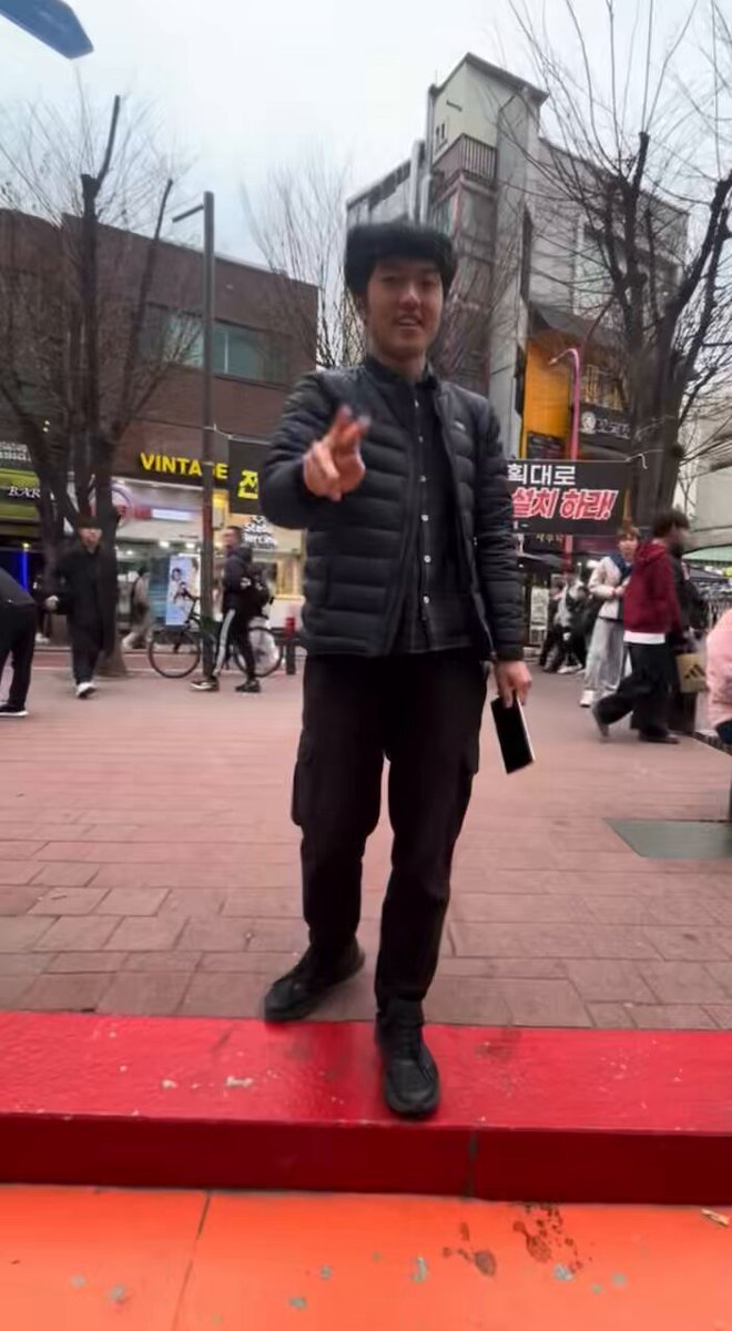 나오늘 머리안깜아가주구 하루종일 원더재빈 오빠처럼 행동함