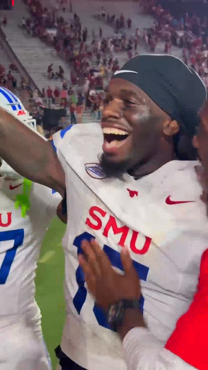 Vibes are high for SMU after the win in Tallahassee 🐎