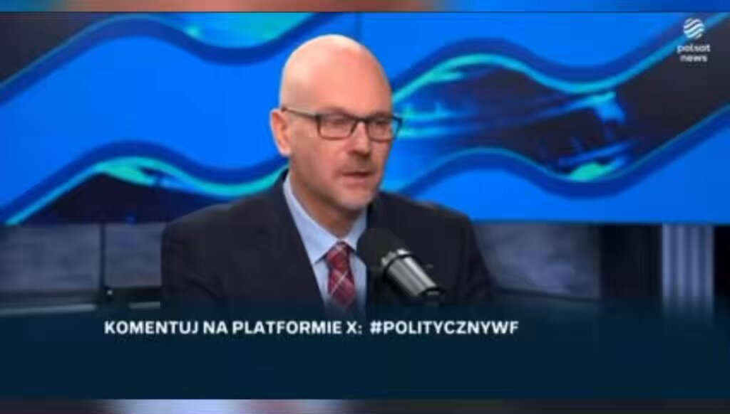 Maciej Berek, minister u Tuska, wybrany jako sędzia do TK. Pamiętajcie, pan Berek nigdy nie był politykiem. Nigdy! Był tylko urzędnikiem i prawnikiem. „Ja jako prawnik, POLITYK i urzędnik”