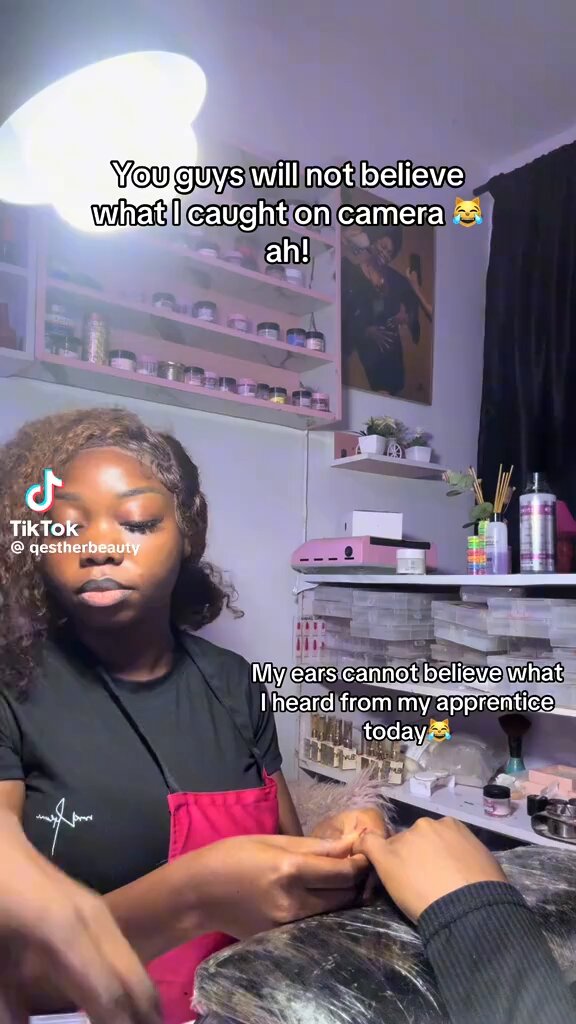 Omo. She didn’t even talk too much. There’s nothing she said that warranted this much insult. Kilode? Them get her for mind before?