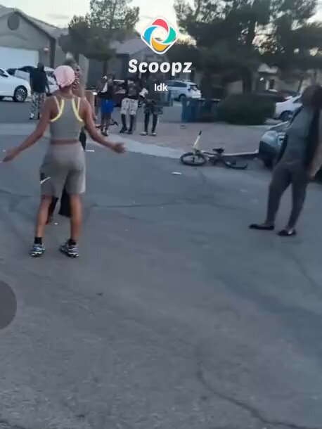 Girl pulls up to opp house and gets beat up 😭