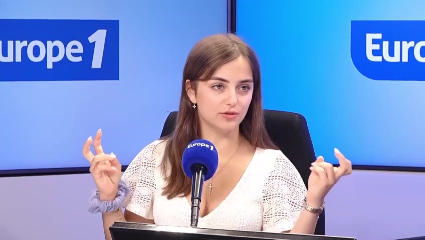 Personnel féminin congédié de la tour Eiffel : "Si un imam visite le Louvre, est-ce que tous les employés devront porter un hijab ? Je n'espère pas." déclare Yona, membre du Collectif Nemesis #ChristineKellyEtVous Christine KELLY #Europe1