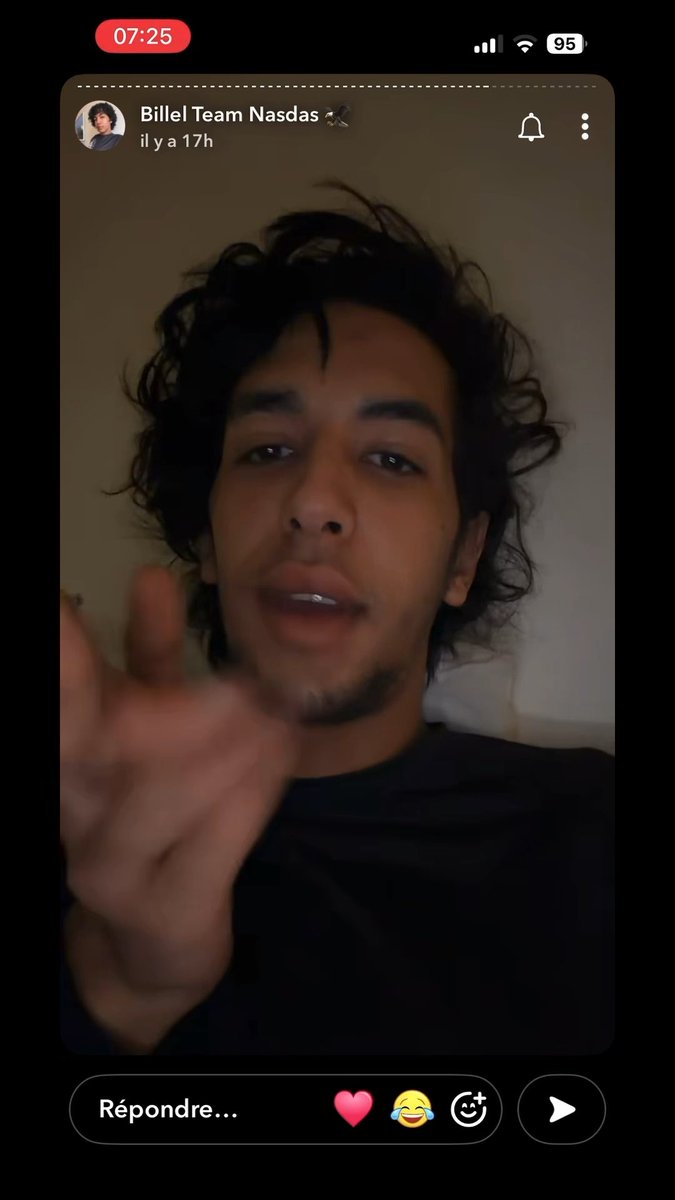 Mouna c’est fait chikem part Bilel apparemment c’est une scameuse en + d’être hypocrite sur la place publique