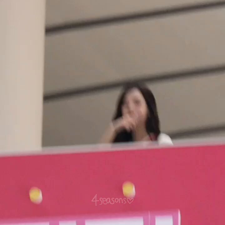 260908 지수가 자꾸 곰돌이들 심장 클릭하고 감🫠🤍 #지수 #JISOO BLISSOO