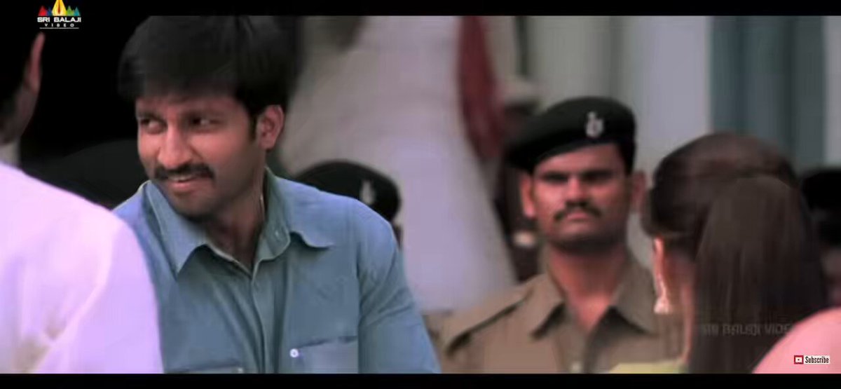 ekkado chusinattundha …mirchi 10 min rain fight original idhe long length fights …kandalu chupiyadam em avasaram le face medha rendu zoom in lu kodithe osthadhi screen presence The face is the cinema ..not the height
