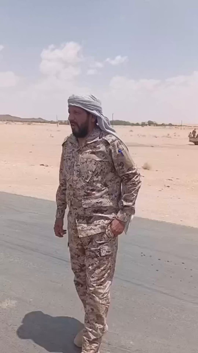 من سوق اليتمة الجوف وبمشاركة قبائل حضرموت..والمسيرة تعلن انسحاب تكتيكي استراتيجي وأعمال نهب تطال معسكرات في حزم الجوف