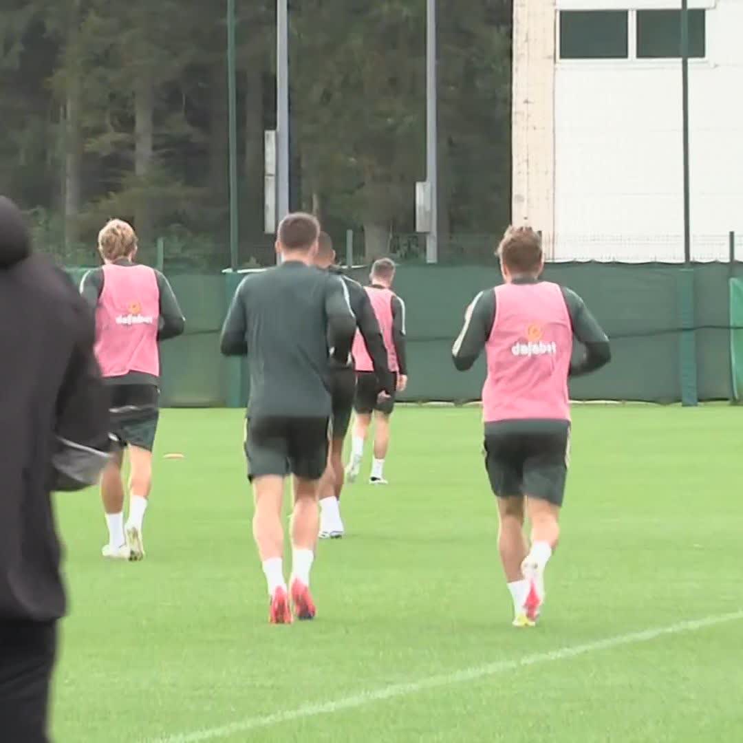 ๐ Kasper Hogh and Kieran Tierney are training with Celtic ahead of tomorrow's game at St Johnstone, live on Sky Sports. Alistair Johnston is out on the grass as he starts his injury return.