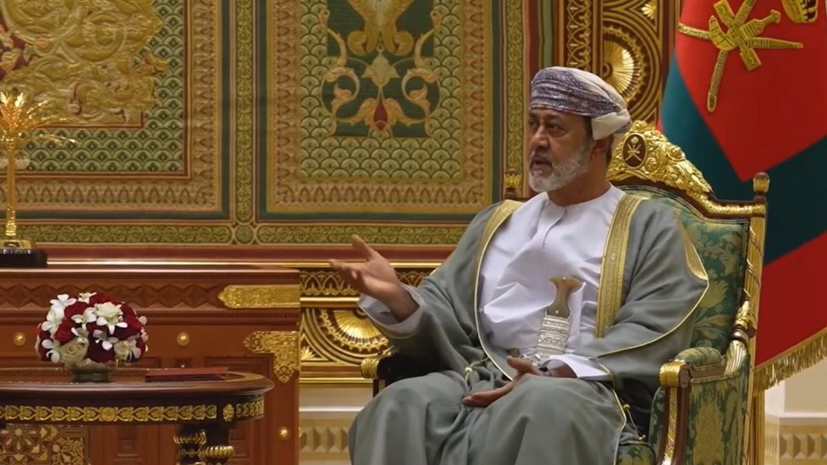 📹 جلالةُ السُّلطان المعظم /حفظهُ اللهُ ورعاهُ/ وفخامة رئيس جمهورية #رواندا، يعقدان لقاءً بقصر المعمورة العامر.