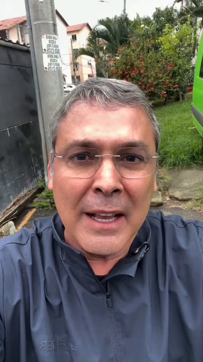 Lindbergh Farinha, vai tomar no olho do seu culo.