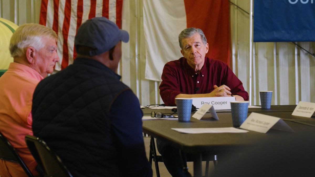 I’m Roy Cooper, and I’m asking for your vote.