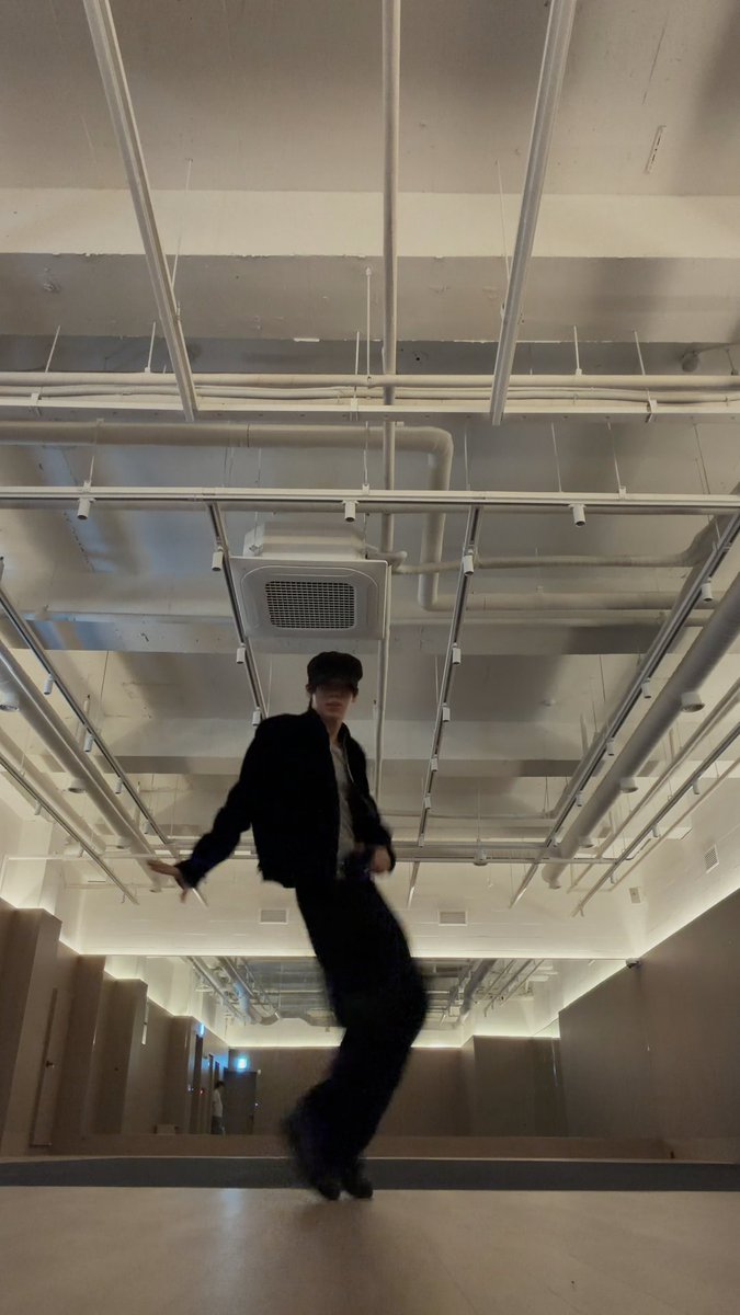 한유Jean👞 오빠 🔗 #AND2BLE #앤더블 #HANYUJIN #한유진
