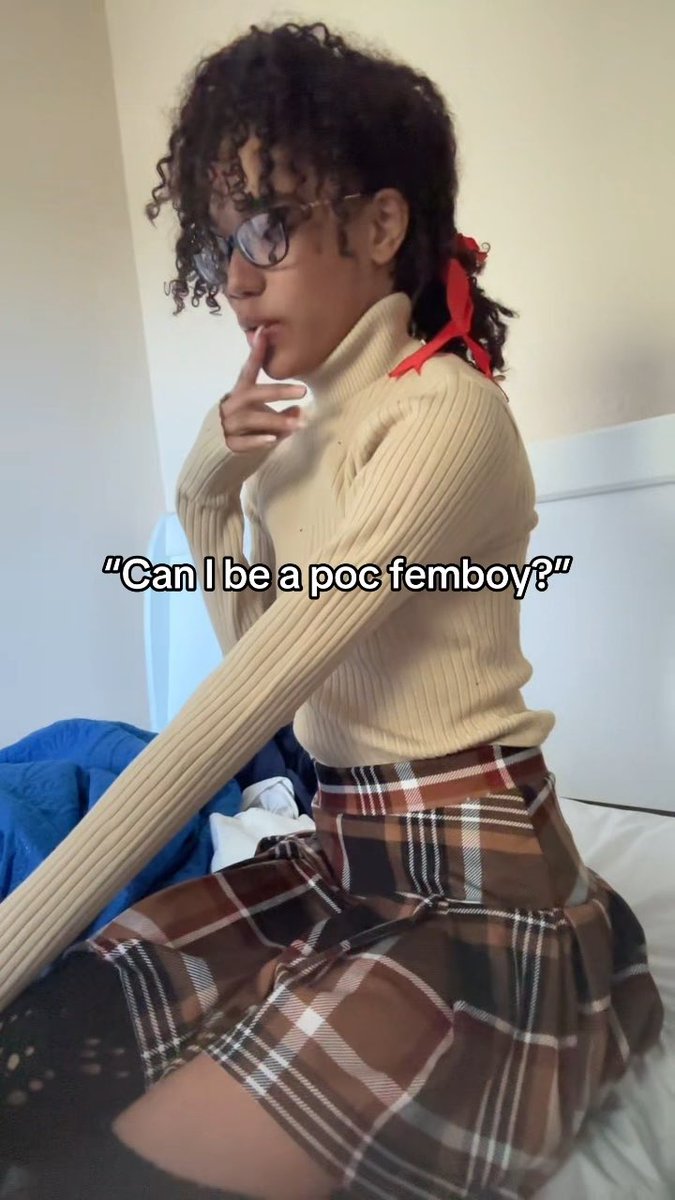 Because what are you conserving #femboy #femboyaesthetic #explorepage #prettyboy #conservatives #liberal