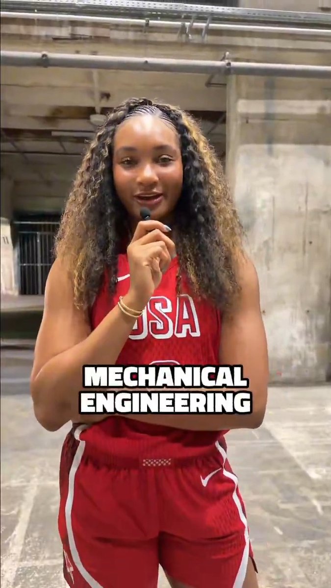 USA have some academic weapons in the roster 👩🏾‍🎓 #FIBAWWC