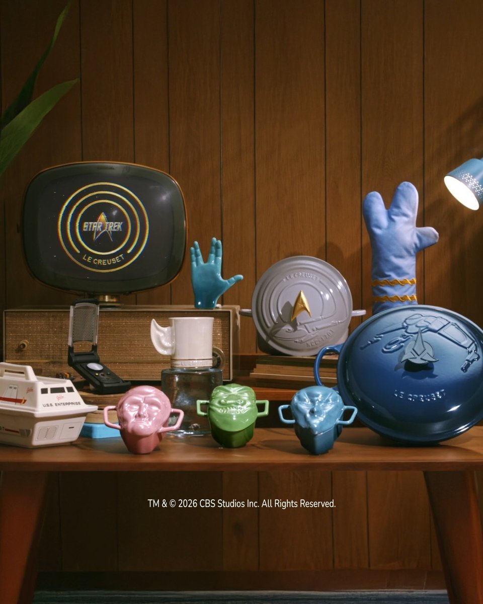 Introducing Le Creuset x Star Trek. Available now from Le Creuset of America online, in Le Creuset Signature Boutiques, Outlet Stores and from Williams Sonoma. Shop now: If you’re outside the U.S., check with your local Le Creuset division for availability.
