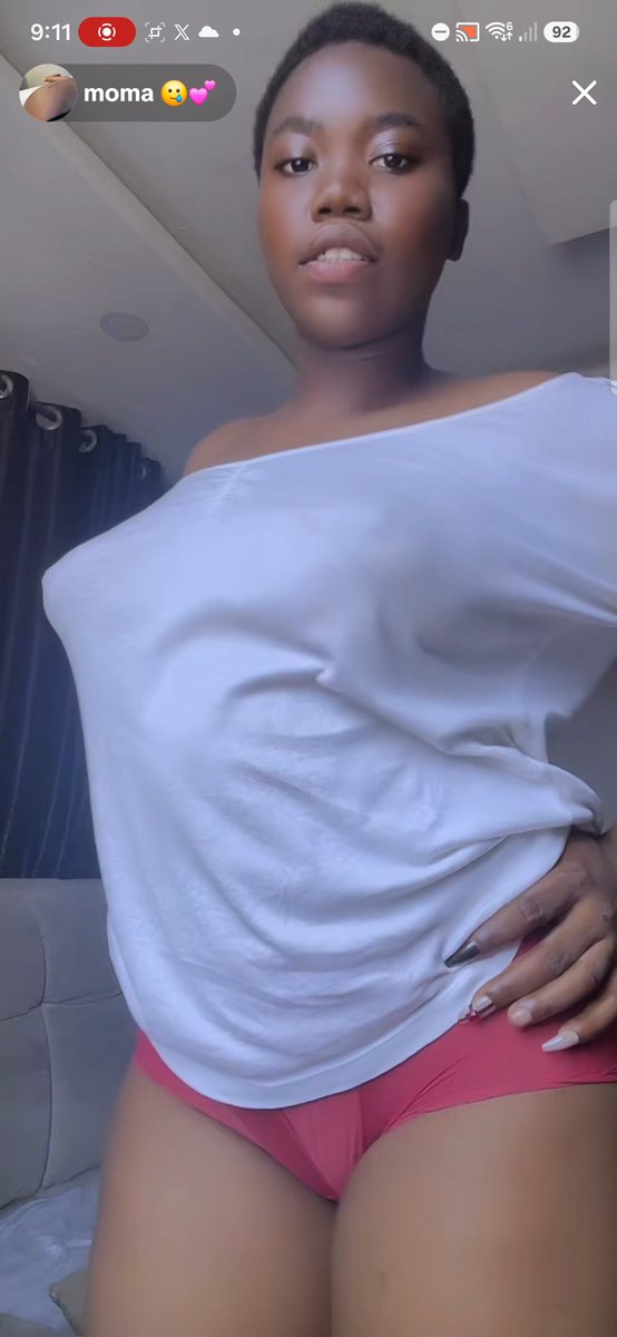 She's so fucking sexy. #tiktoklive