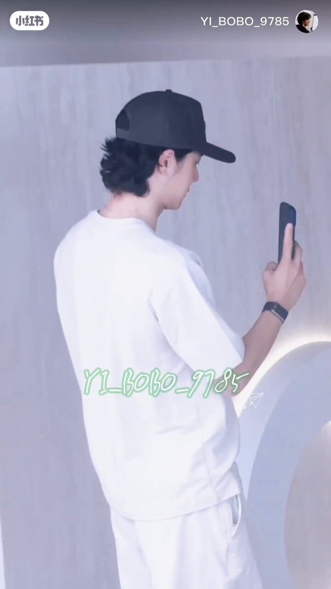 กุให้เลยความเท่นี้จังหวะเอาโทรศัพท์วางเป็นแนวนอน ทำยังไงว่ะนั่น นี่ทำไม่ได้ㅠㅠㅠㅠㅠㅠㅠㅠㅠㅠㅠㅠㅠㅠㅠㅠㅠㅠㅠㅠㅠㅠㅠㅠㅠㅠㅠㅠ