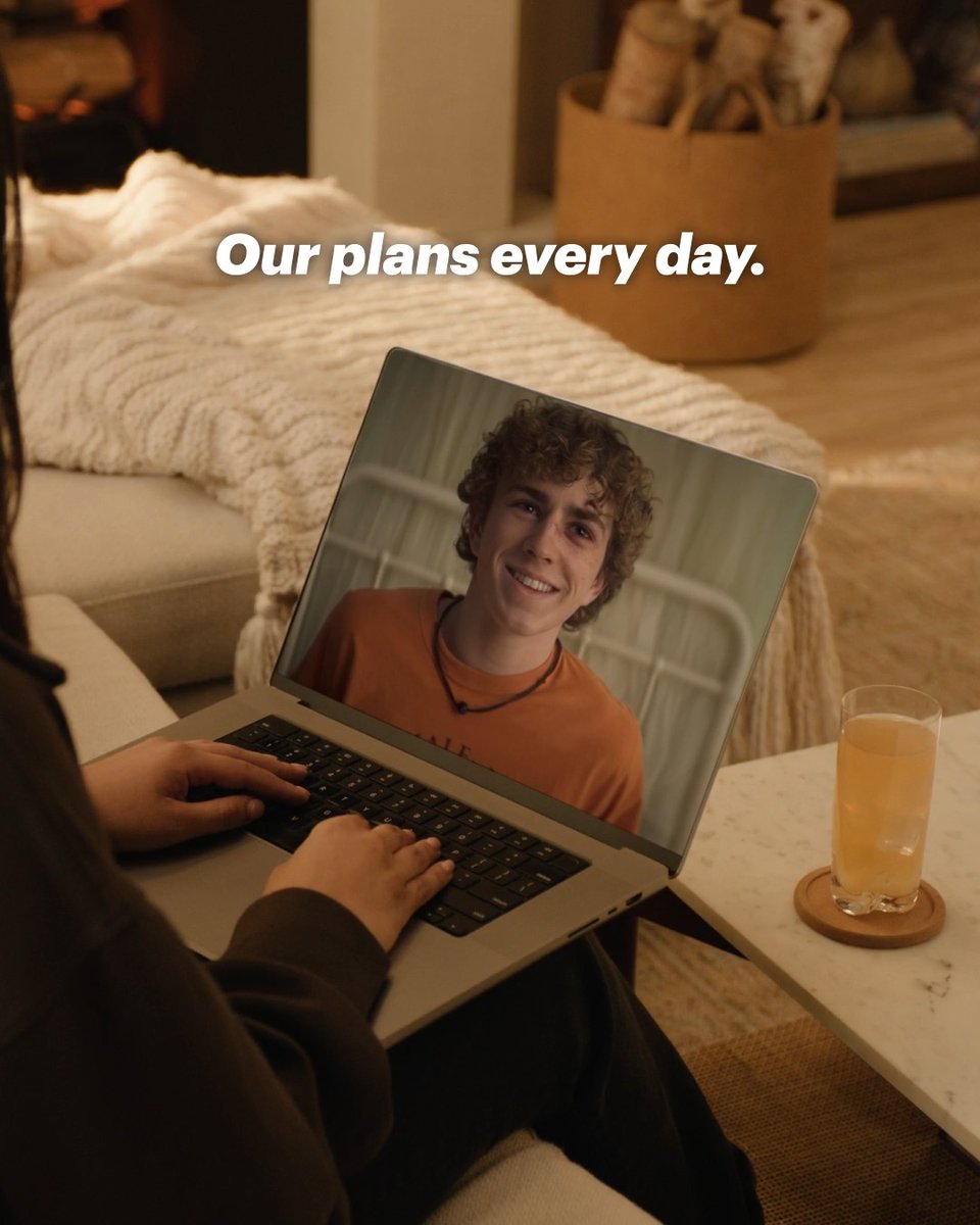 Monday's plan, Tuesday's plan, every day's plan... sorted! Disney+ and Hulu make your day every day.