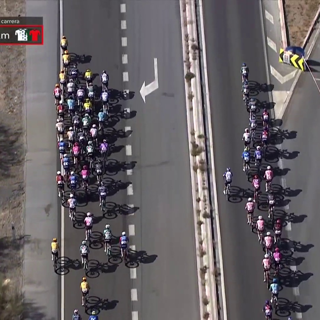 Wout "not looking great" Van Aert did another perfect leadout for Matthew Brennan who once again was untouchable in the sprint. 4th victory for him, the 6th for Visma, they're having a perfect Vuelta and destroying this sport. ๐ #LaVuelta26