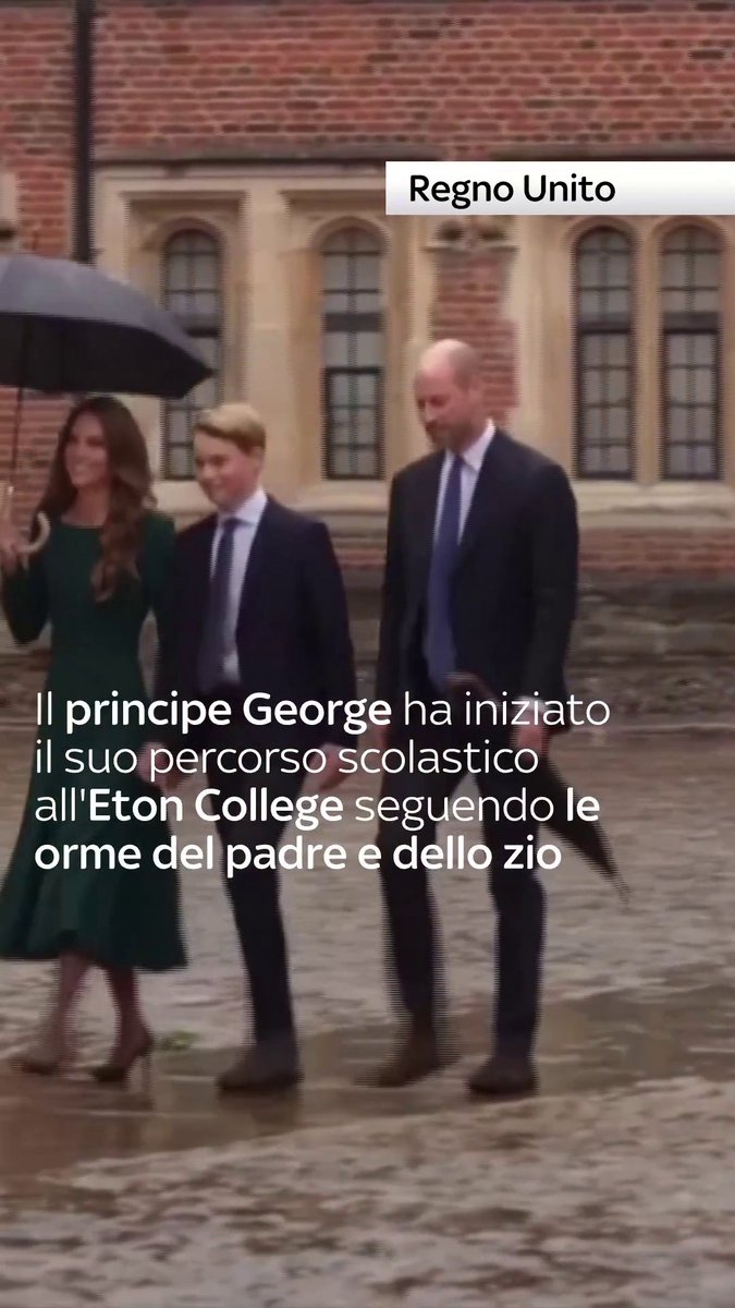 Il principe George, 13 anni e secondo nella linea di successione al trono britannico, ha iniziato il suo percorso all'Eton College. Accompagnato dai genitori William e Kate e accolto dal preside Simon Henderson, il giovane ha lasciato la scuola di Lambrook per entrare nell'esclusivo convitto maschile fondato nel 1440 da Enrico VI e frequentato in passato anche dal padre e dallo zio Harry. La retta dell'istituto che nella sua storia ha formato ben venti primi ministri britannici si aggira intorno ai 76.000 euro all'anno.