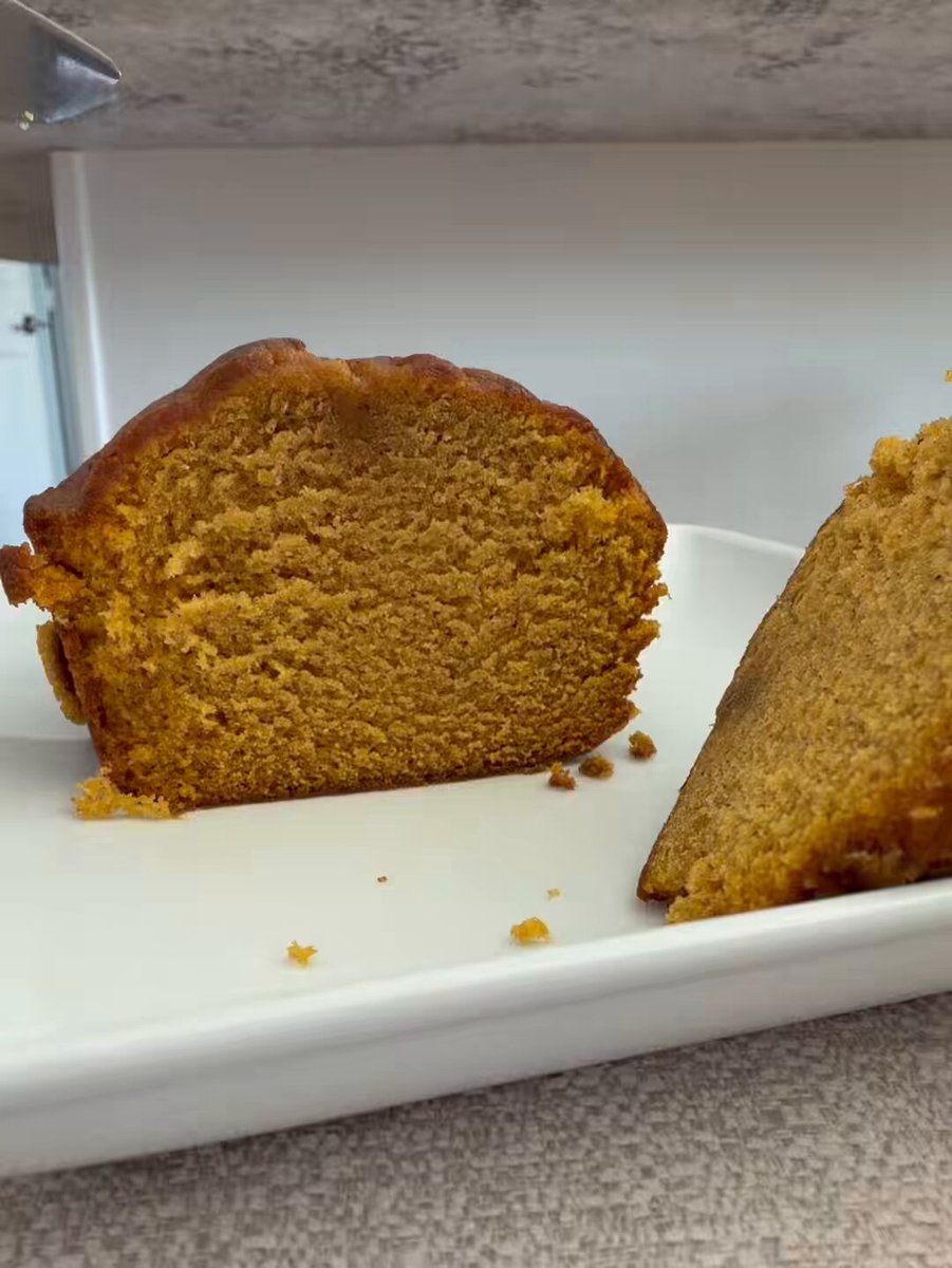 Homemade Pumpkin Bread 🎃 🍞 EAT or PASS?