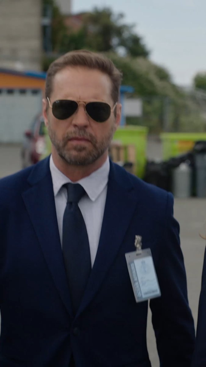 Soft on parenting. Tough on crime. Private Eyes West Coast premieres Monday, October 5 on The CW.