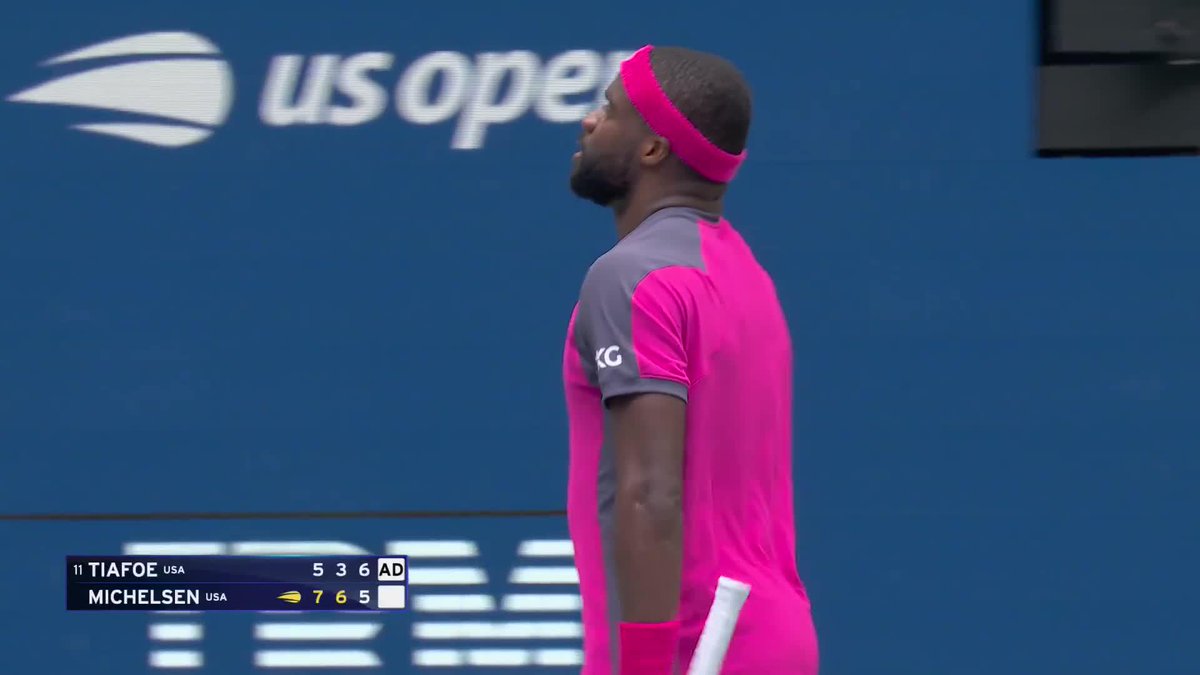 From the brink, Frances Tiafoe takes the third set 🤯 Alex Michelsen is now 14-1 in sets this fortnight.