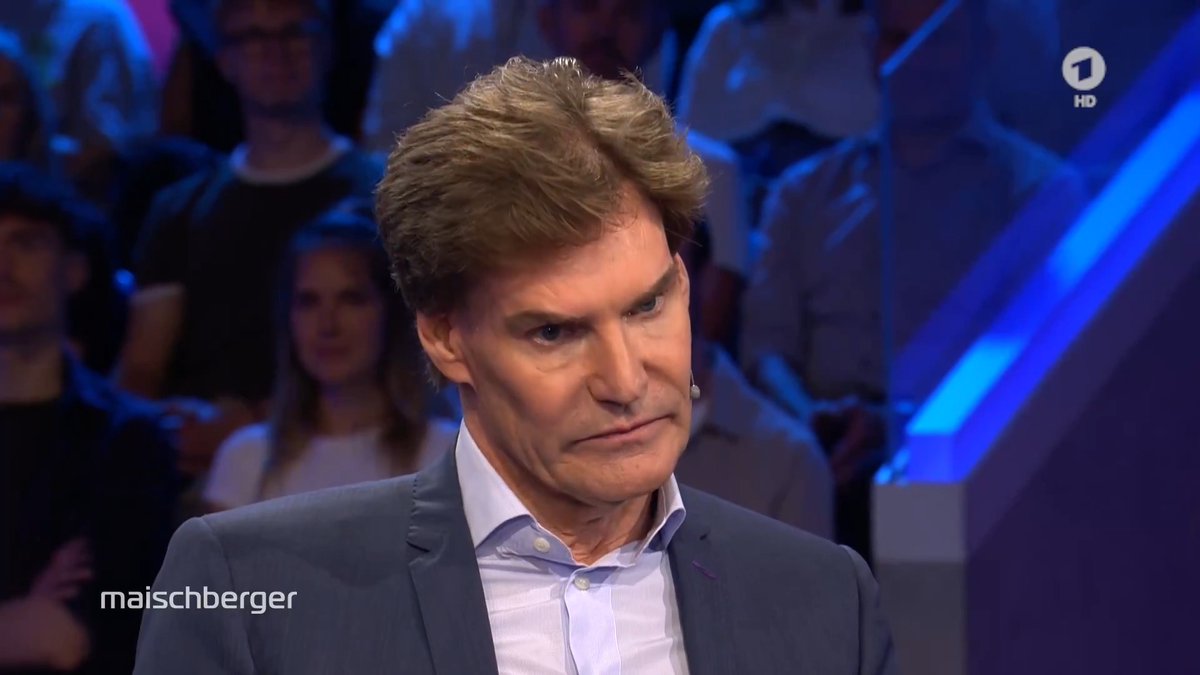 „#Merz hat es voll vergeigt, er muss weg, er muss zurücktreten”, fordert der Unternehmer Carsten Carsten Maschmeyer. „Er nimmt die Menschen nicht emotional mit, er ist unnahbar, belehrend, ein Besserwisser und ich höre von allen, die mit ihm zu tun haben, arrogant.” #maischberger