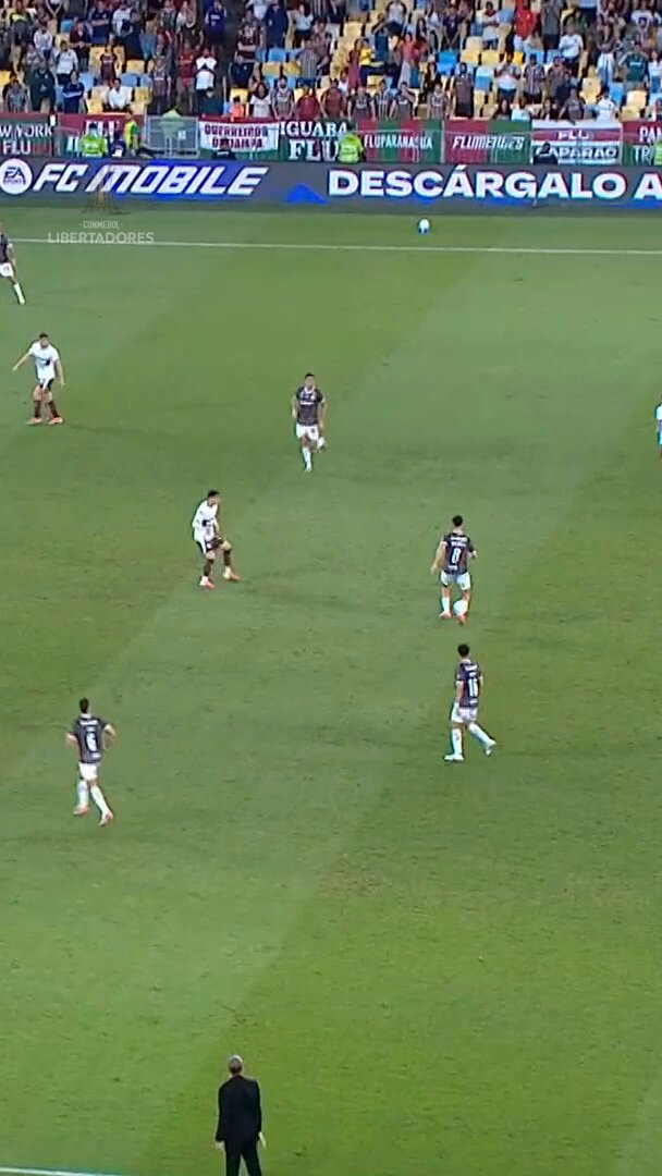 PH GANSO GENIAAAL! Lindo passe do 🔟 pra Hulk anotar o segundo! Estamos na frente! Semana que vem tem Fluminense em Buenos Aires!