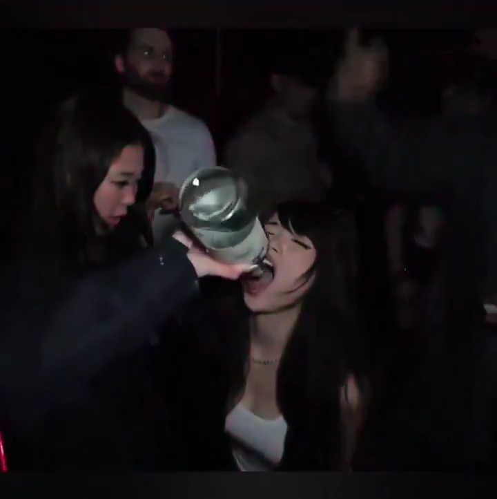 The Side Of Emiru Most People Don't See Haha! ...Get Lit! 🥴