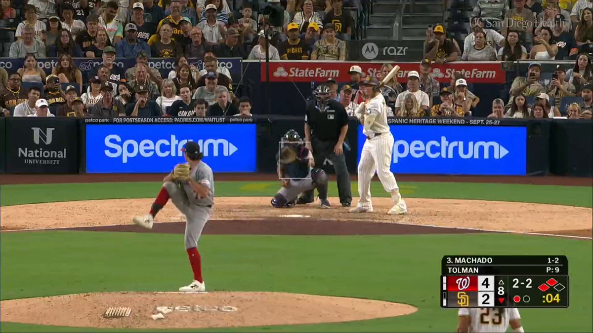 The San Diego Padres score 3 in the 8th to tie things up!