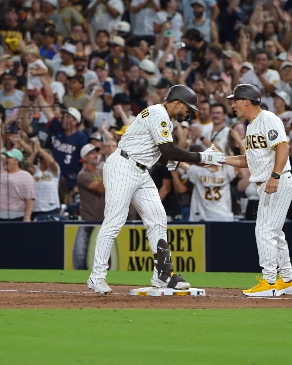 Manny Machado ties it Luis Campusano for the lead The San Diego Padres rally for a 4-run 8th and a comeback win! (MLB x Citizen Watch US)