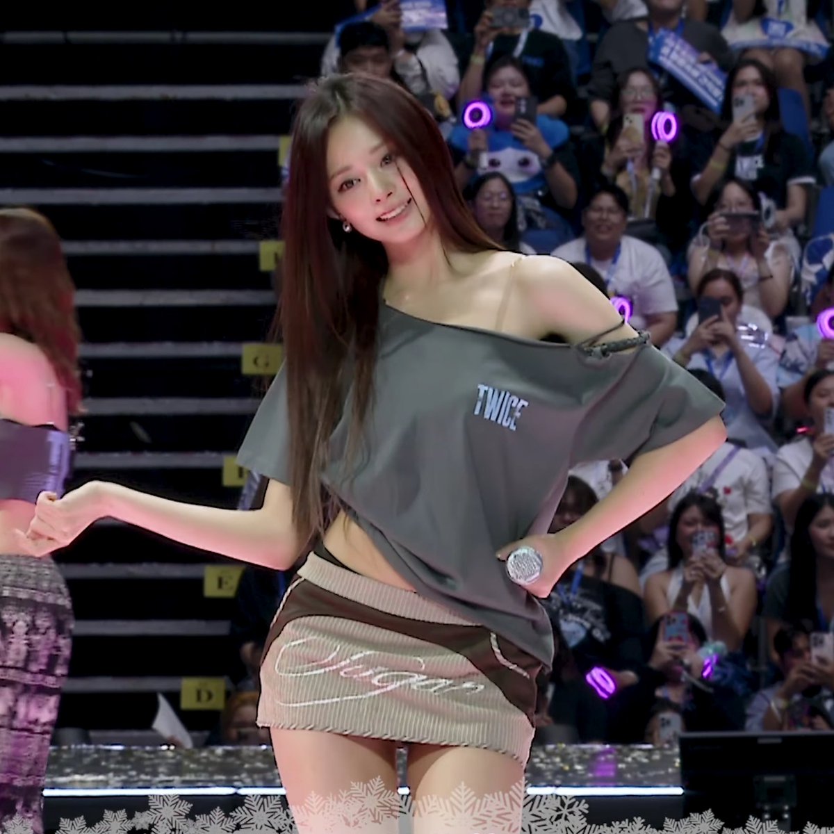 Prettiest girl Chou Tzuyu 😍