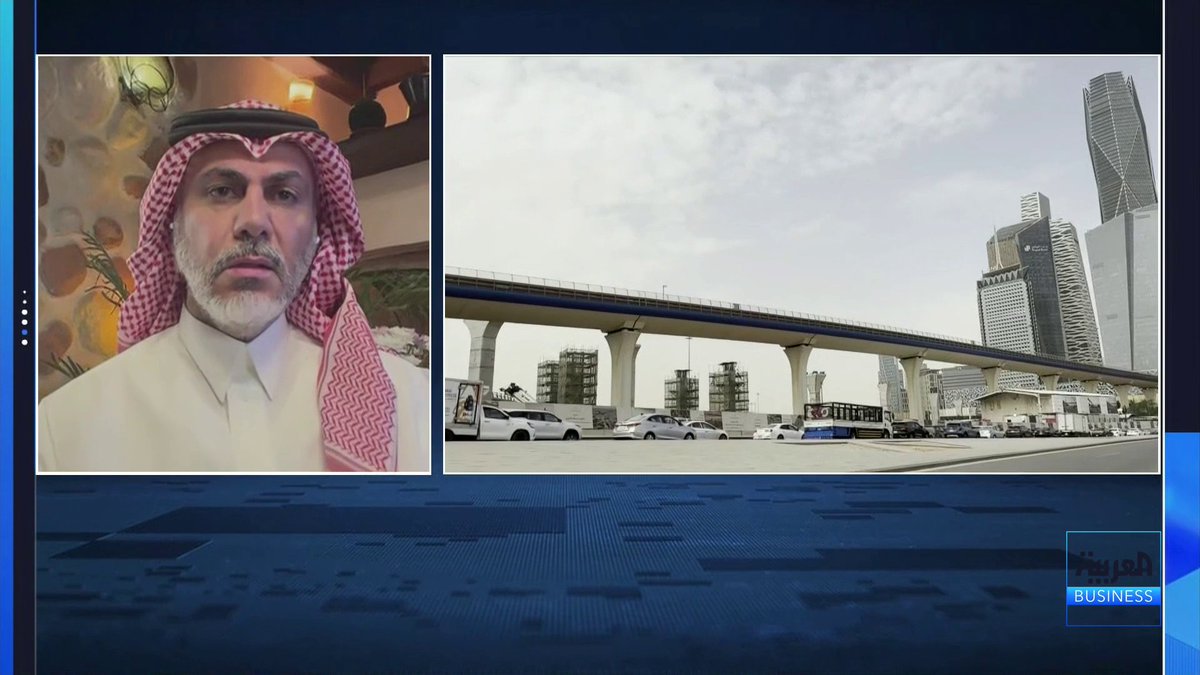 شركة SRC التابعة لـ PIF تخطط لإصدار صكوك مدعومة برهون عقارية بقيمة 431 مليون ريال.. ◀️مدير تحرير الاقتصاد في صحيفة الرياض خالد الربيش 📌 تأسيس "SRC" يهدف لشراء المديونيات العقارية من البنوك وإعادة ضخ السيولة بالسوق 📌 الصفقة تؤسس لسوق أوراق مالية ثانوية مدعومة بالرهون العقارية السكنية 📌 نسبة التمويل للقيمة عند 58% تعزز موثوقية السندات وتحميها من هبوط الأسعار 📌 تصنيف "فيتش" بـ"AAA" يستند لجودة المقترضين ودعم حكومي لأكثر من 85% من القروض 📌 الشركة تستهدف ضخ 180 مليار ريال في المنظومة التمويلية بحلول 2030 📌 شركات التمويل والمطورون الصغار والمتوسطون هم المستفيد الأكبر من ضخ السيولة 📌 السوق السكني يشهد ترقباً من المشترين مع تراجع الأراضي بالرياض 40% وانخفاض الإيجارات 📌 استمرار التمويل حاسم لاستدامة أعمال المطورين الصغار الذين يشكلون النسبة الأكبر بالسوق Obada A. Alladan - عبادة اللدن خالد الربيش #افتتاح_الأسواق #العربية_Business 🔴لمزيد من التحليلات وأخبار الاقتصاد.. تابعوا "العربية Business" مباشرة على يوتيوب