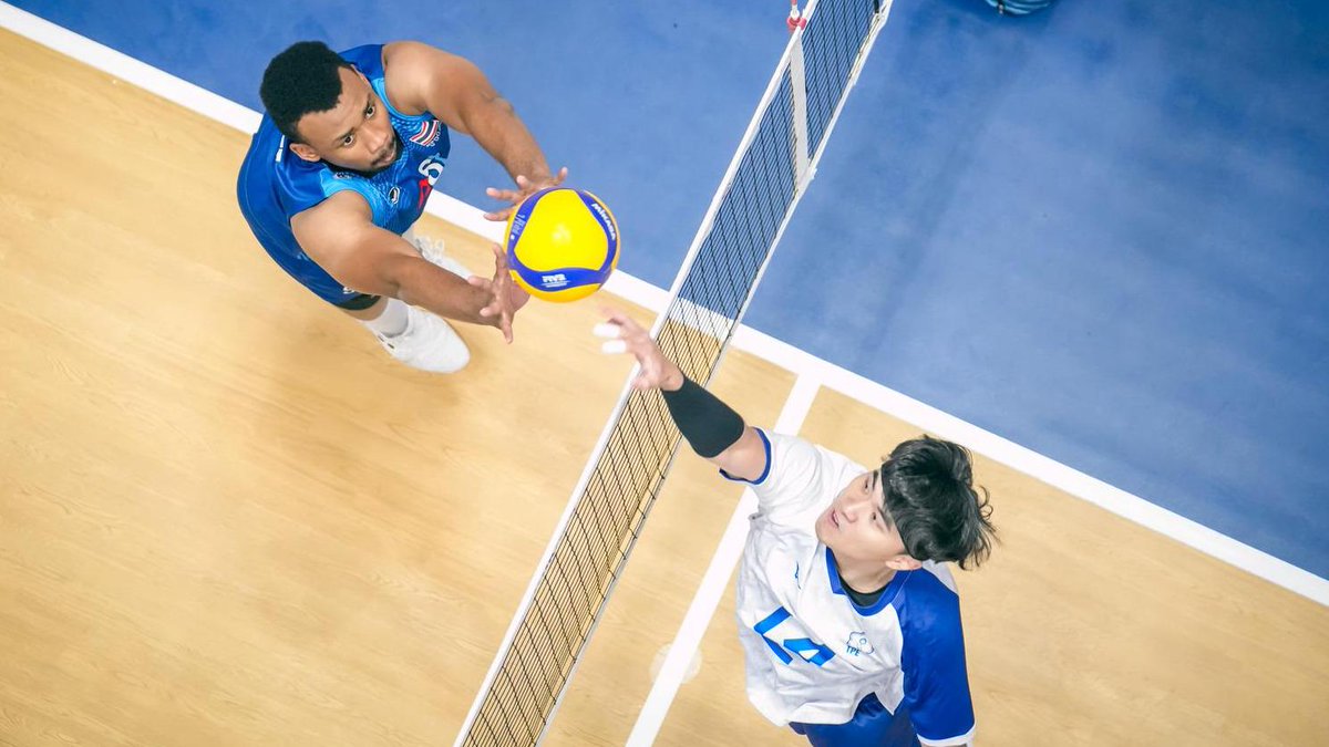 #AVCContinental: 🇹🇭 THAILAND TOP POOL C 🔥 Another five-set fight, another huge result for Thailand as they take down Chinese Taipei and finish first in the pool 👏 Napadet Bhinijdee drops 28 points, with Chaiwat Thungkham adding 26 in another massive performance 🤩 📺 Catch the replays on VBTV: 🏐 #Fukuoka2026 #Volleyball