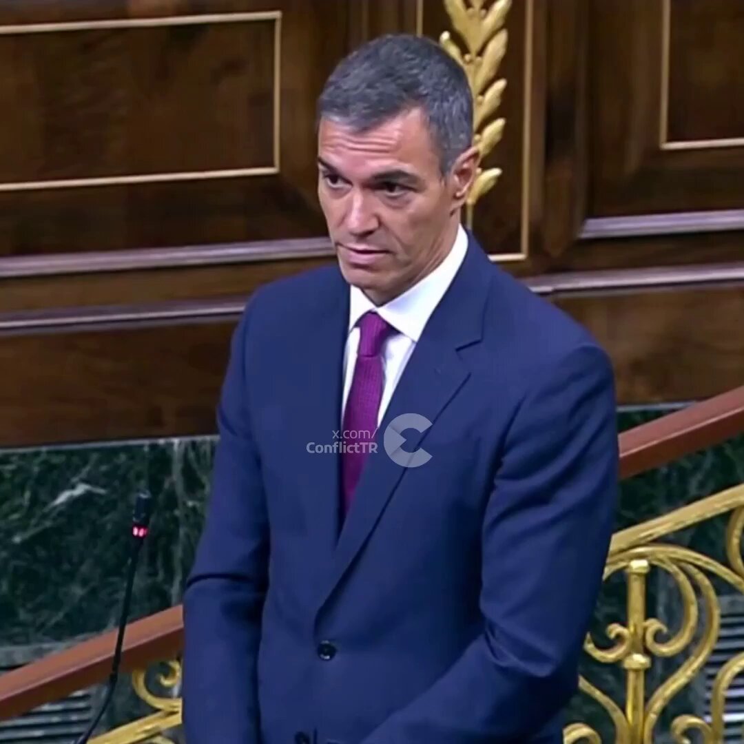 İspanya Başbakanı Pedro Sánchez'den muhalif milletvekiline: Bana diktatör dediniz. Bana köpek bile diyorlar. Sizden farklı olarak, belki bir köpeğim ama sahibim yok.