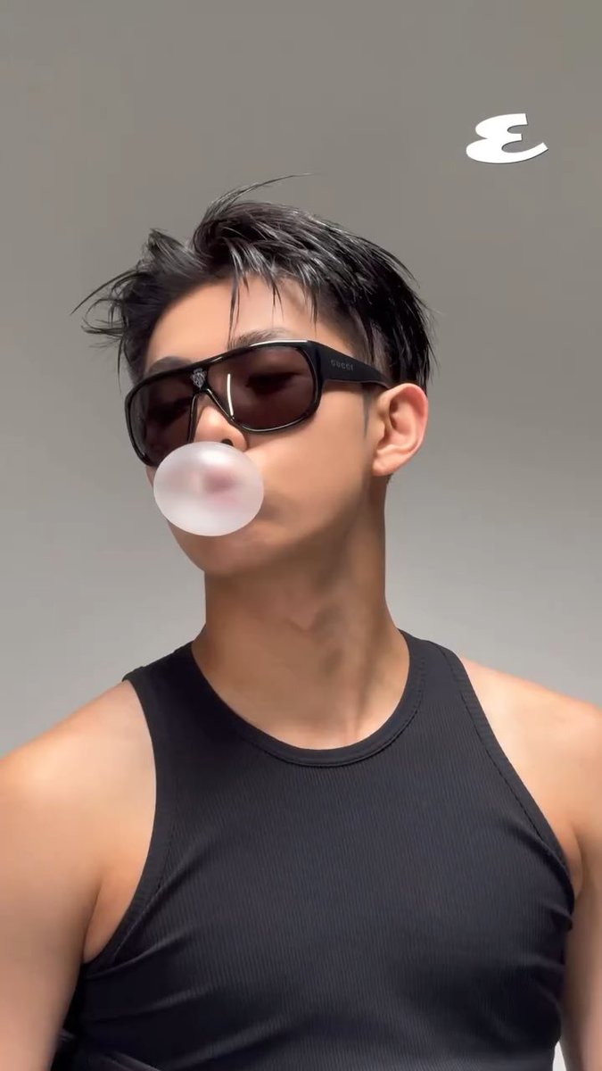260909 🎥 esquirehk RYUL X EsquireHK Behind The Scene #률 #RYUL #롱샷 #LNGSHOT