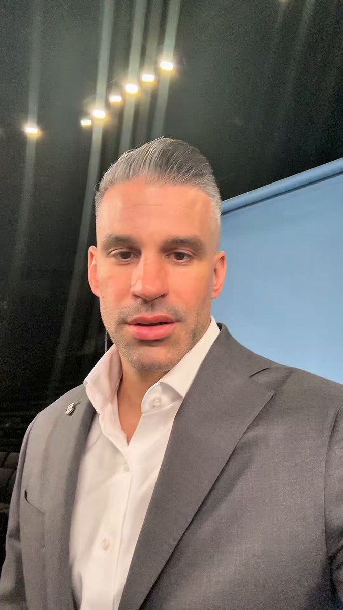 Beşiktaş taraftarları, koç Dusan Alimpijevic’in sizden bir ricası var! 👀 Beşiktaş Basketbol