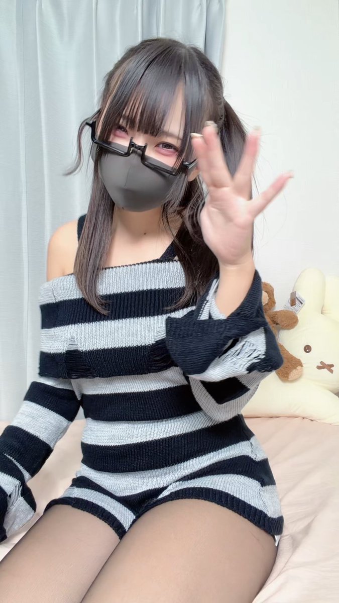 横毛がマスクに乗っちゃってぴょんぴょんしちゃった˙˚ʚ( •ω• )ɞ˚˙ #ストッキング #fyp