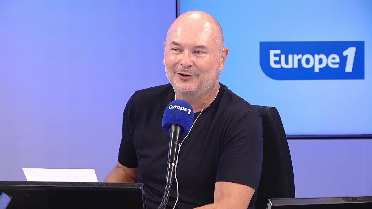 Bruno Le Maire, la maternelle dès 1 an : "Ils ne marchent pas, ils ne parlent pas." explique Stouf sur #Europe1 avec #Cauet Cauet Officiel